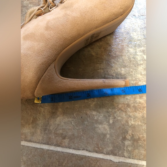 M & L HIGH HEEL FAUX SUEDE BOOTIES SIZE: 8.5 - Picture 7 of 11